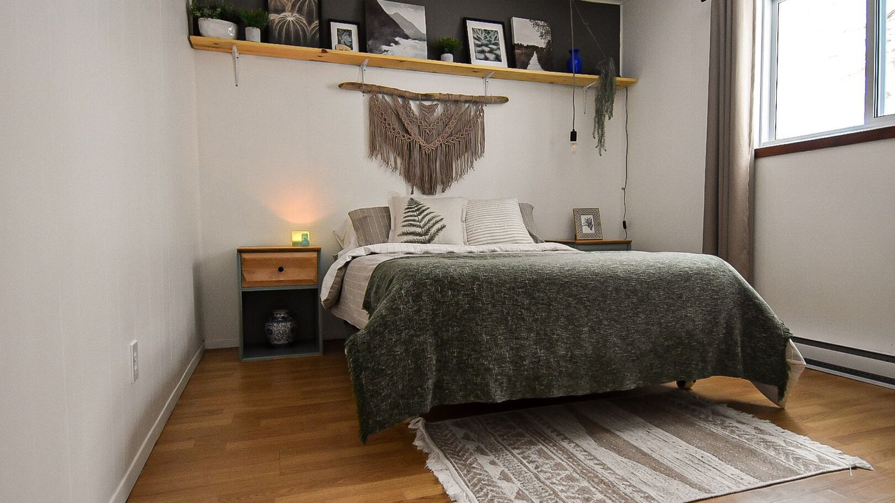 Photo of Bedroom in Saint-Hermenegilde