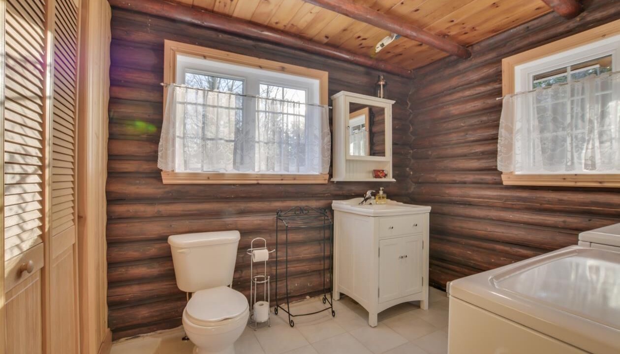 Photo of Bathroom in Saint Donat
