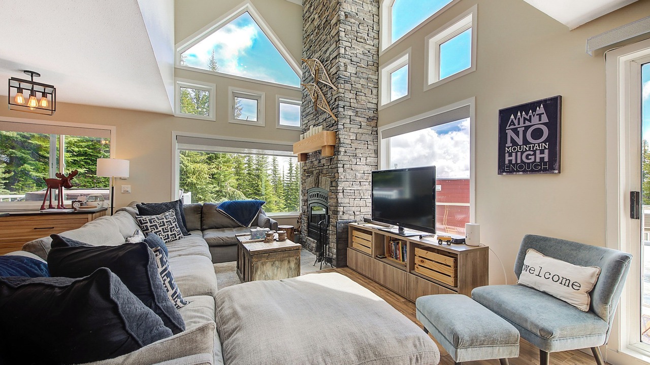 Photo of Livingroom in Big White Ski Resort