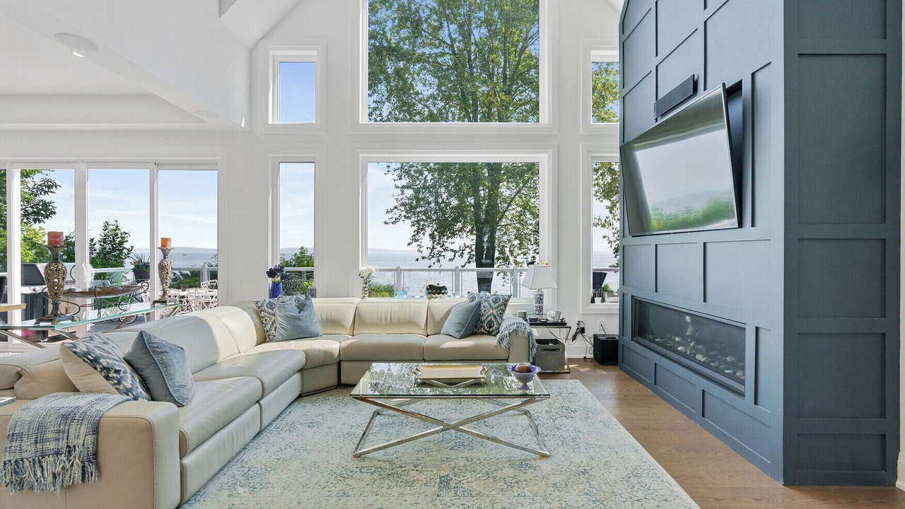 Photo of Livingroom in Innisfil