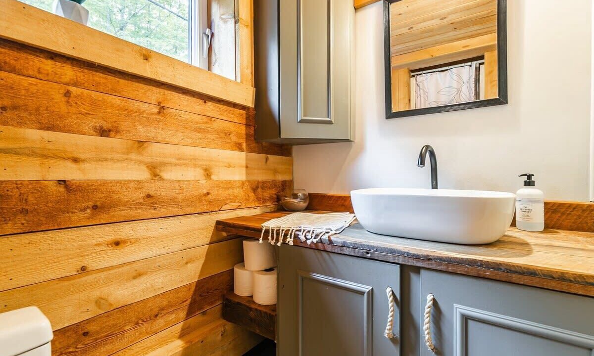 Photo of Bathroom in Lac-Brome