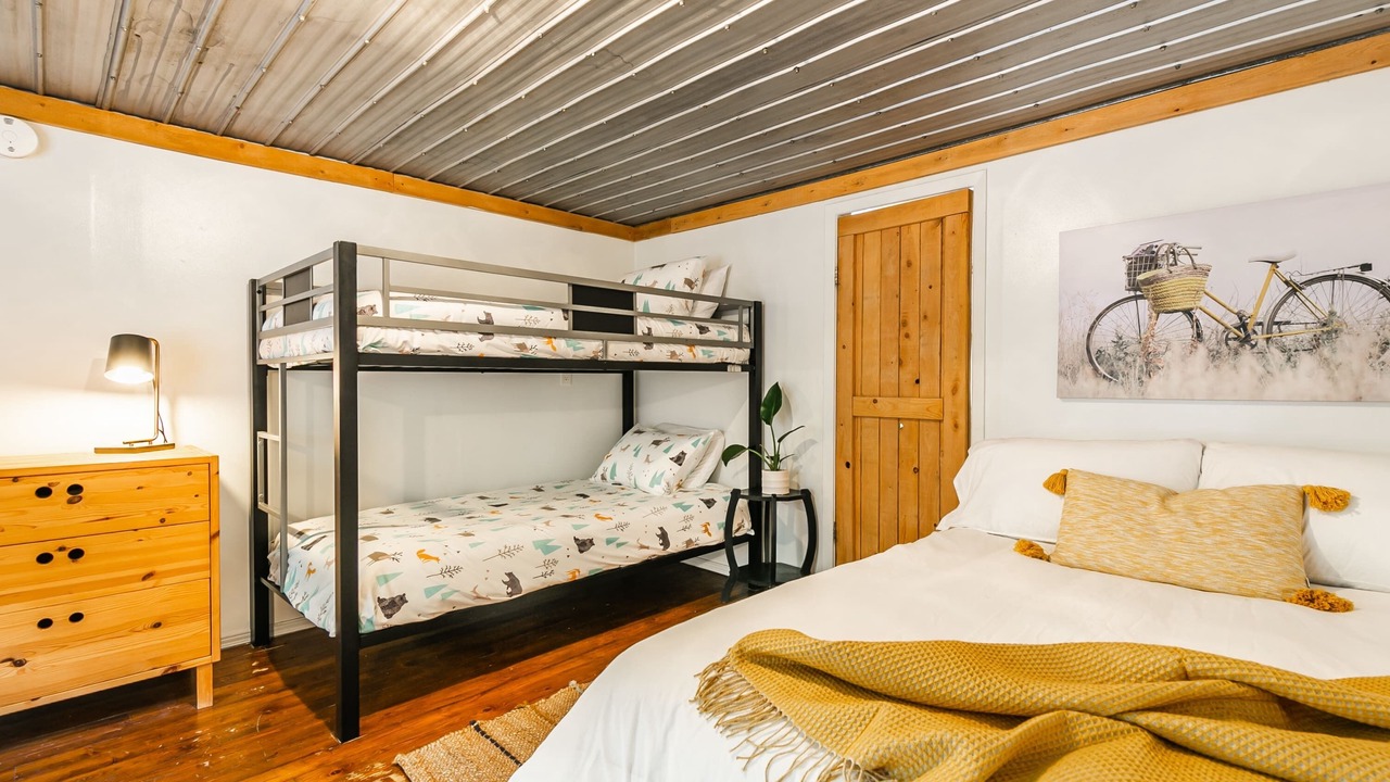Photo of Bedroom in Lac-Brome
