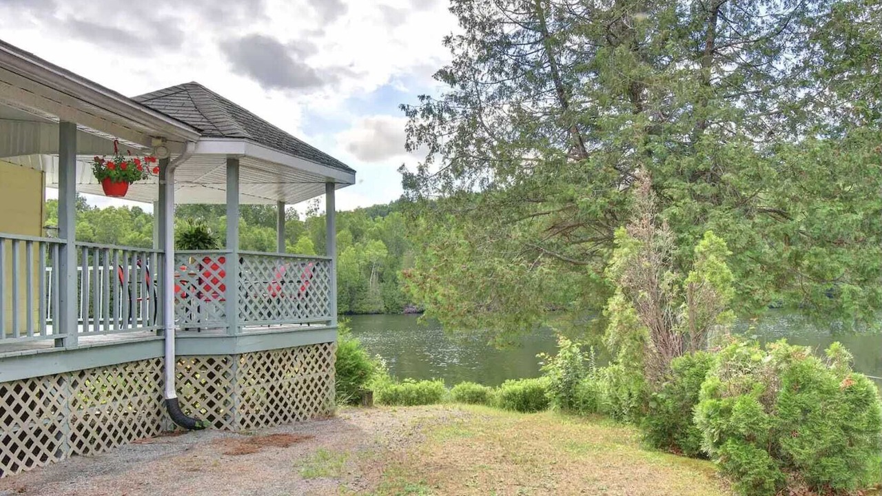 Photo of Outdoor in Amherst