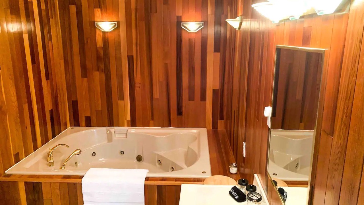 Photo of Bathroom in Otter Point