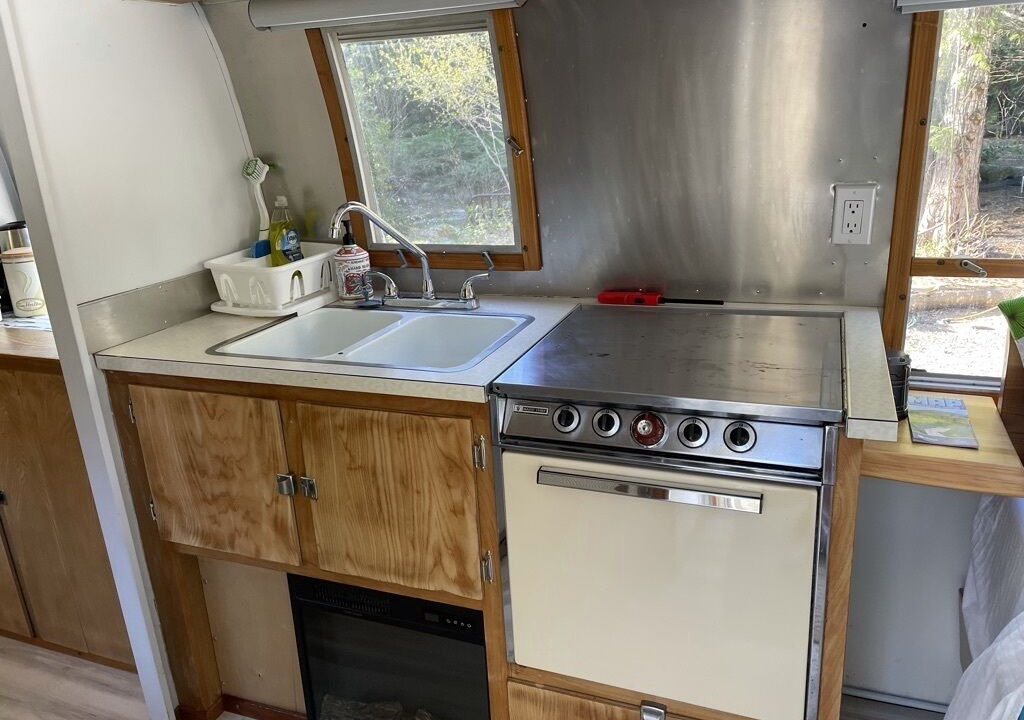 Photo of Kitchen in Lake Cowichan