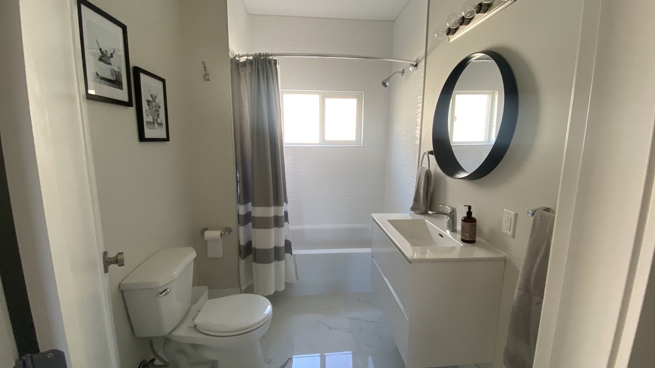 Photo of Bathroom in Fruitvale