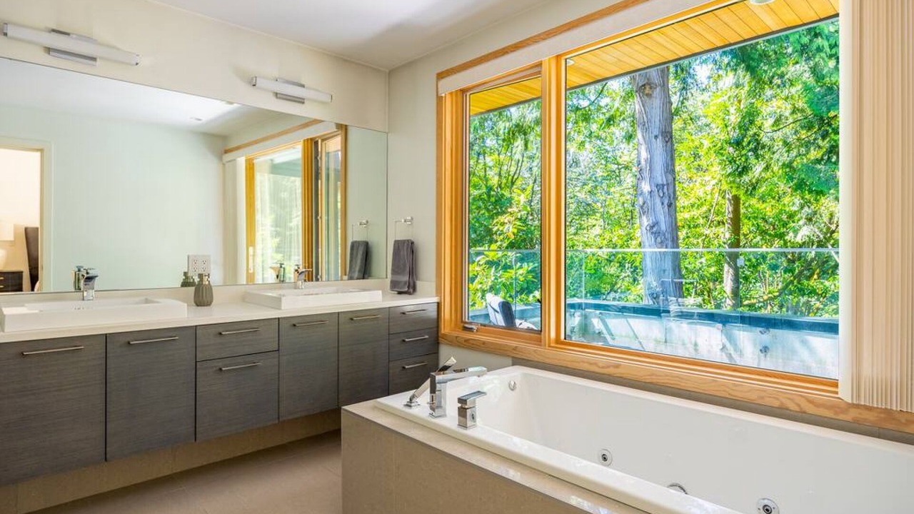 Photo of Bathroom in North Vancouver