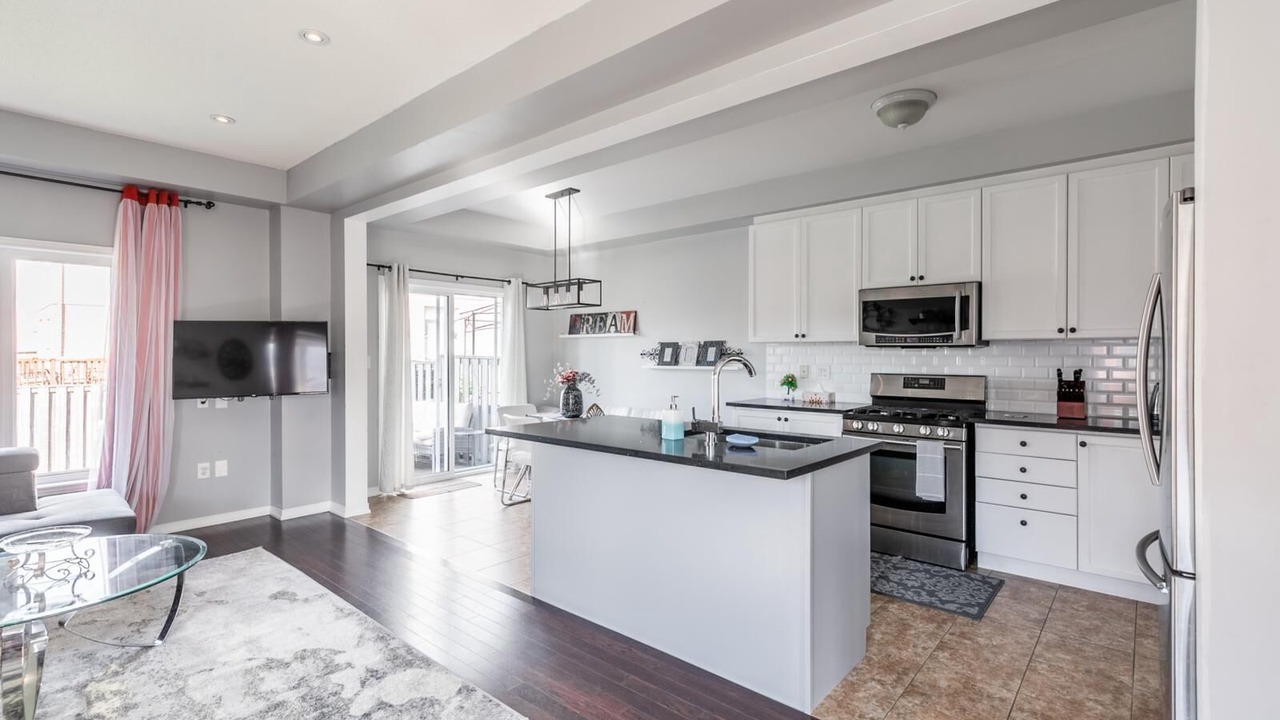 Photo of Kitchen in Stoney Creek
