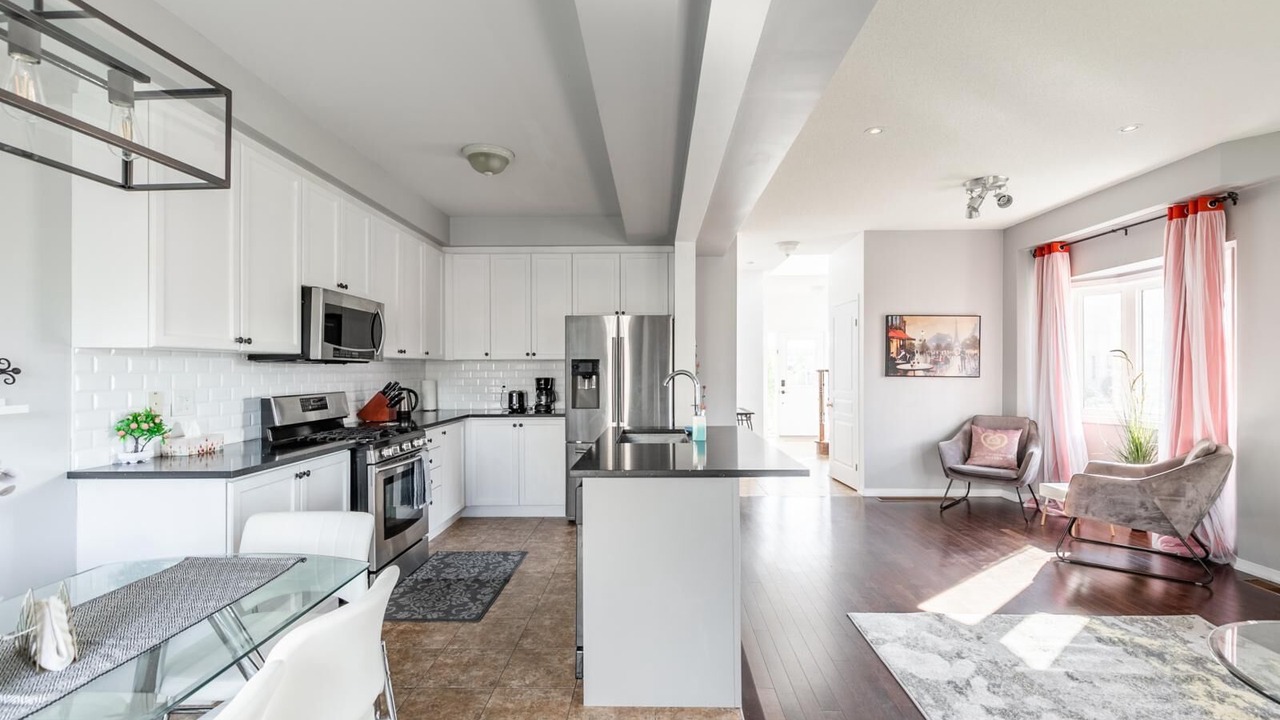 Photo of Kitchen in Stoney Creek
