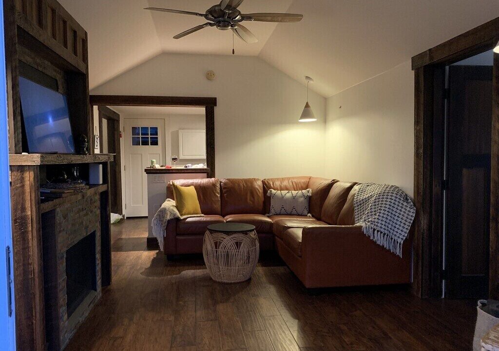 Photo of Livingroom in Cowichan Bay