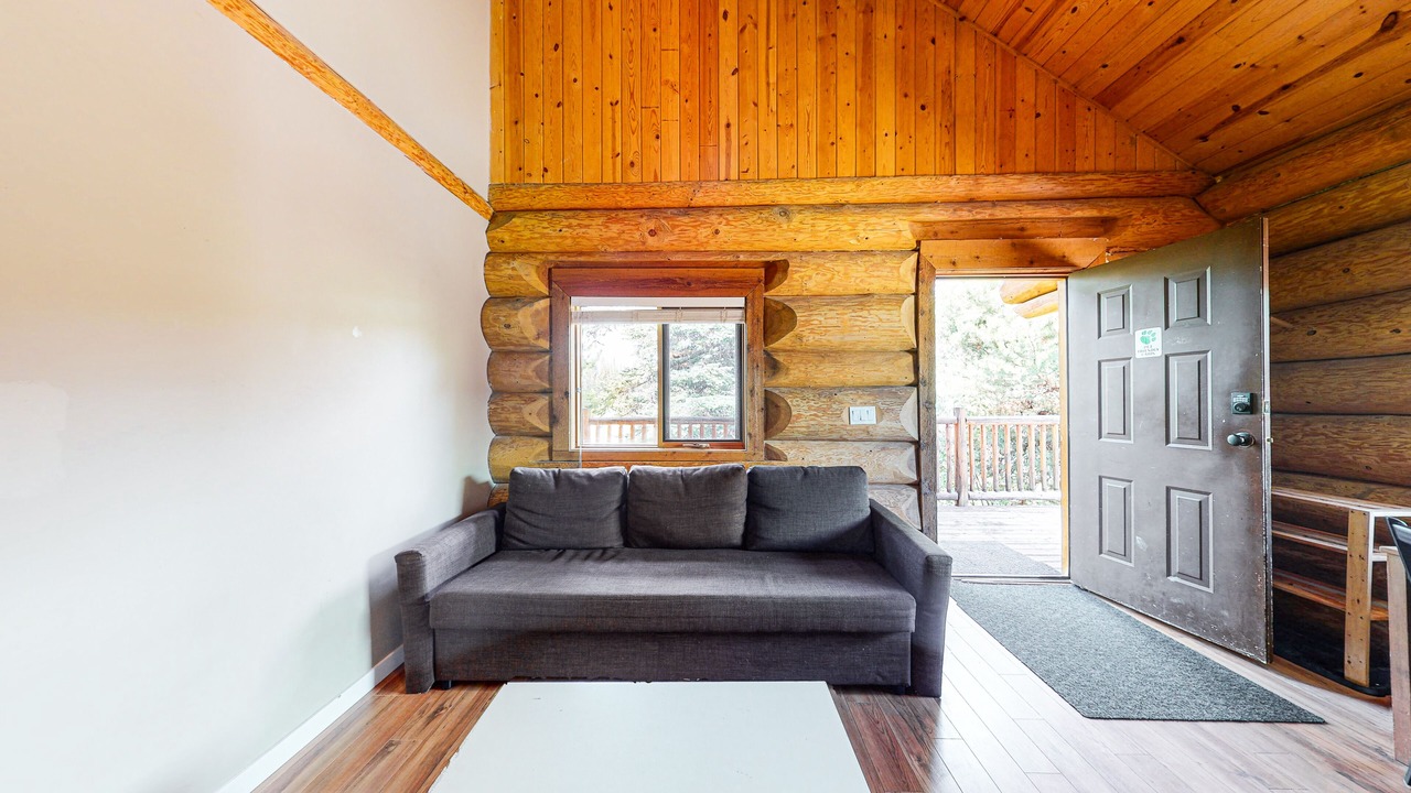 Photo of Livingroom in Lac Le Jeune