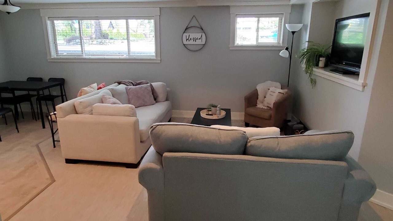 Photo of Livingroom in Langley
