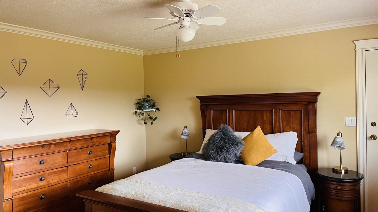 Photo of Bedroom in North Cowichan
