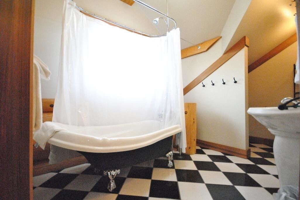 Photo of Bathroom in Fairways