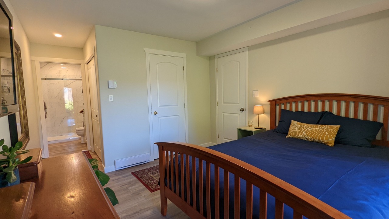 Photo of Bedroom in Cowichan Bay