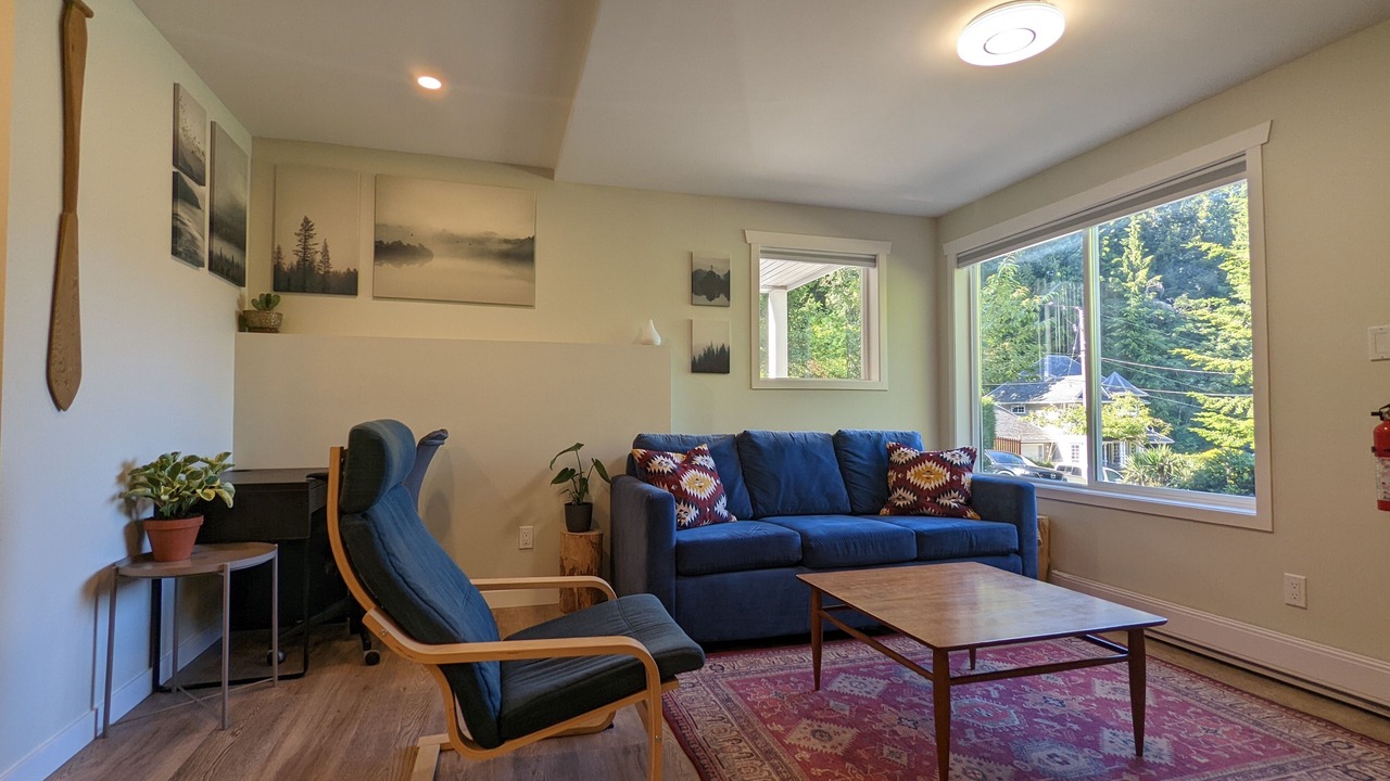 Photo of Livingroom in Cowichan Bay
