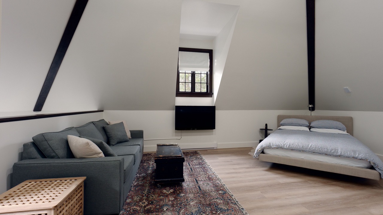 Photo of Bedroom in Maple Bay