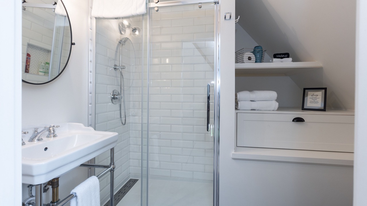 Photo of Bathroom in Maple Bay