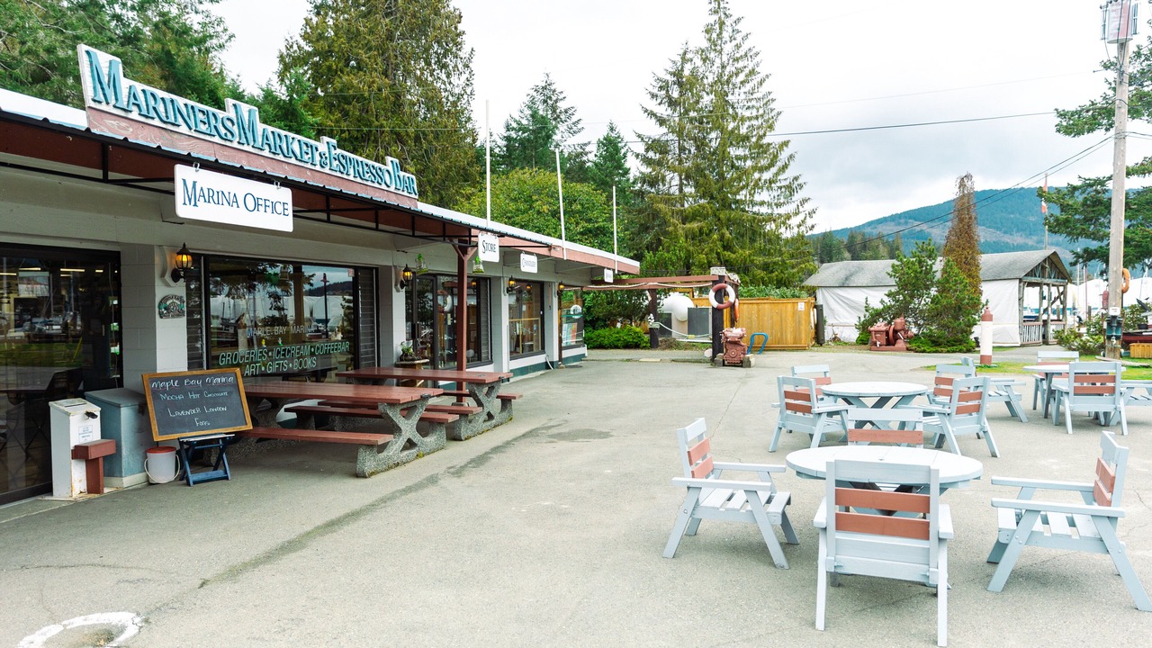 Photo of Outdoor in Maple Bay