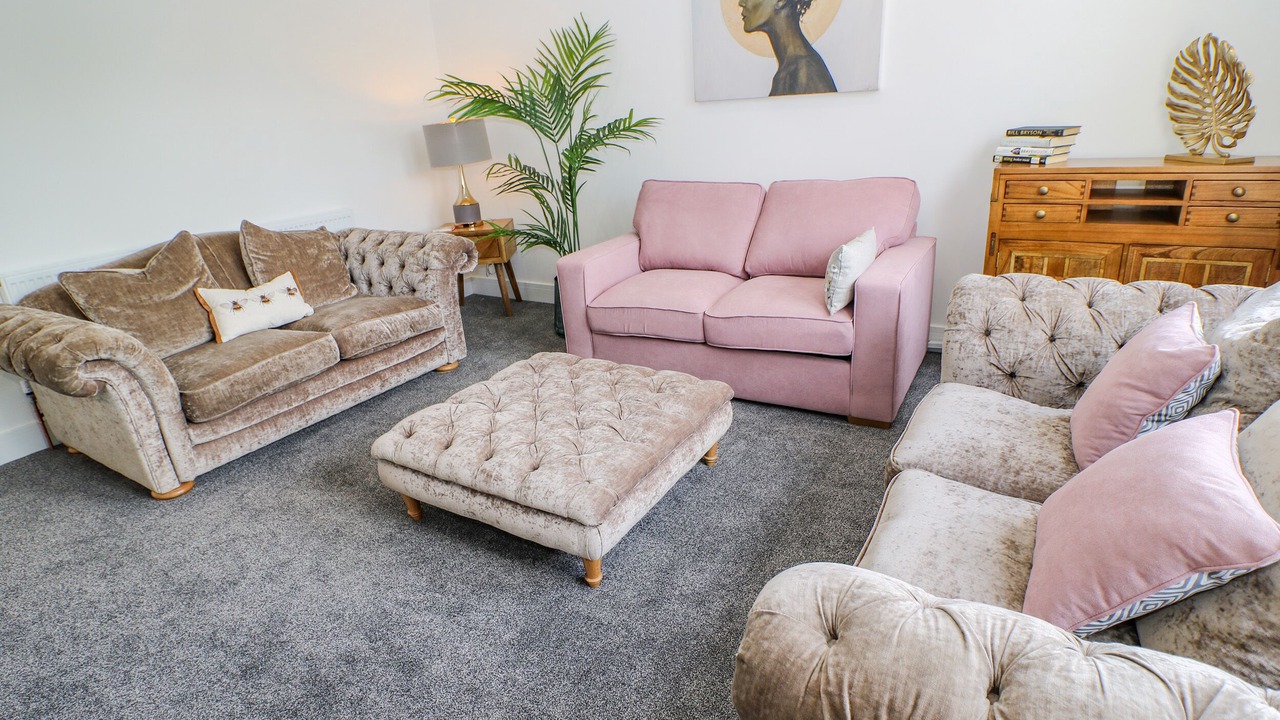 Photo of Livingroom in Edwinstowe