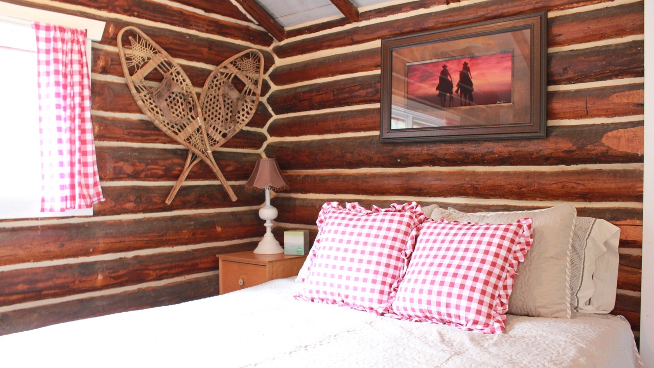 Photo of Bedroom in Clinton