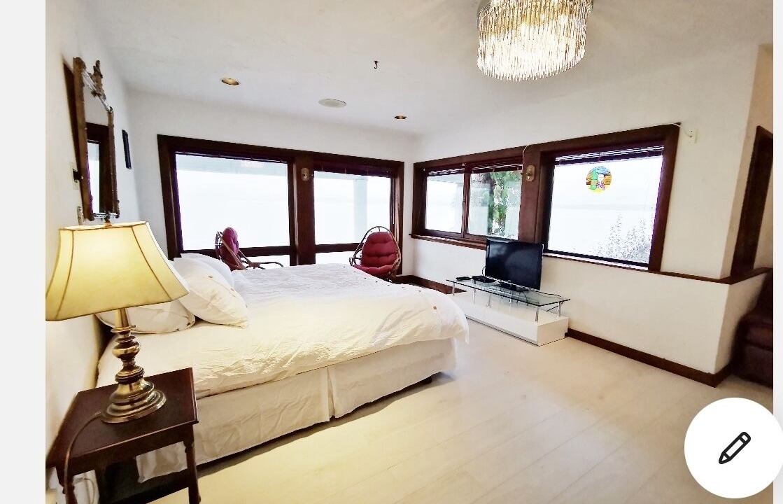 Photo of Bedroom in Chemainus