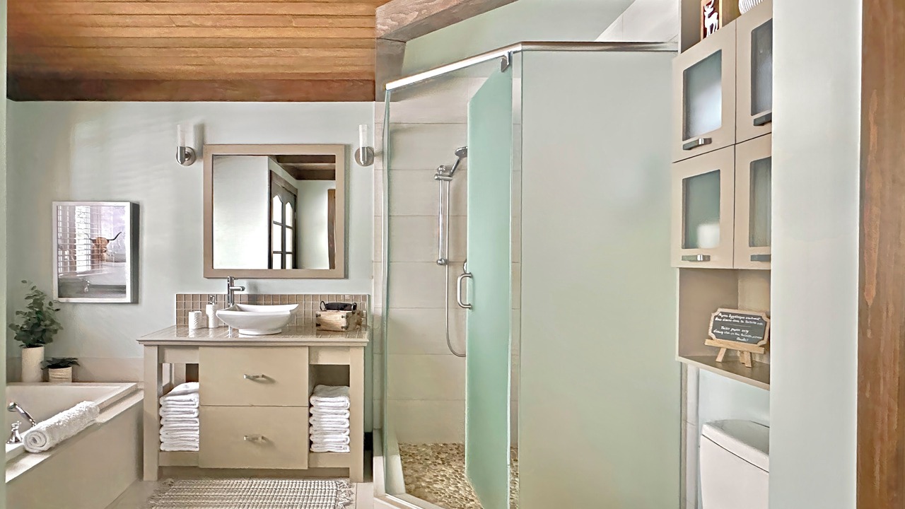 Photo of Bathroom in Saint-Faustin-Lac-Carre