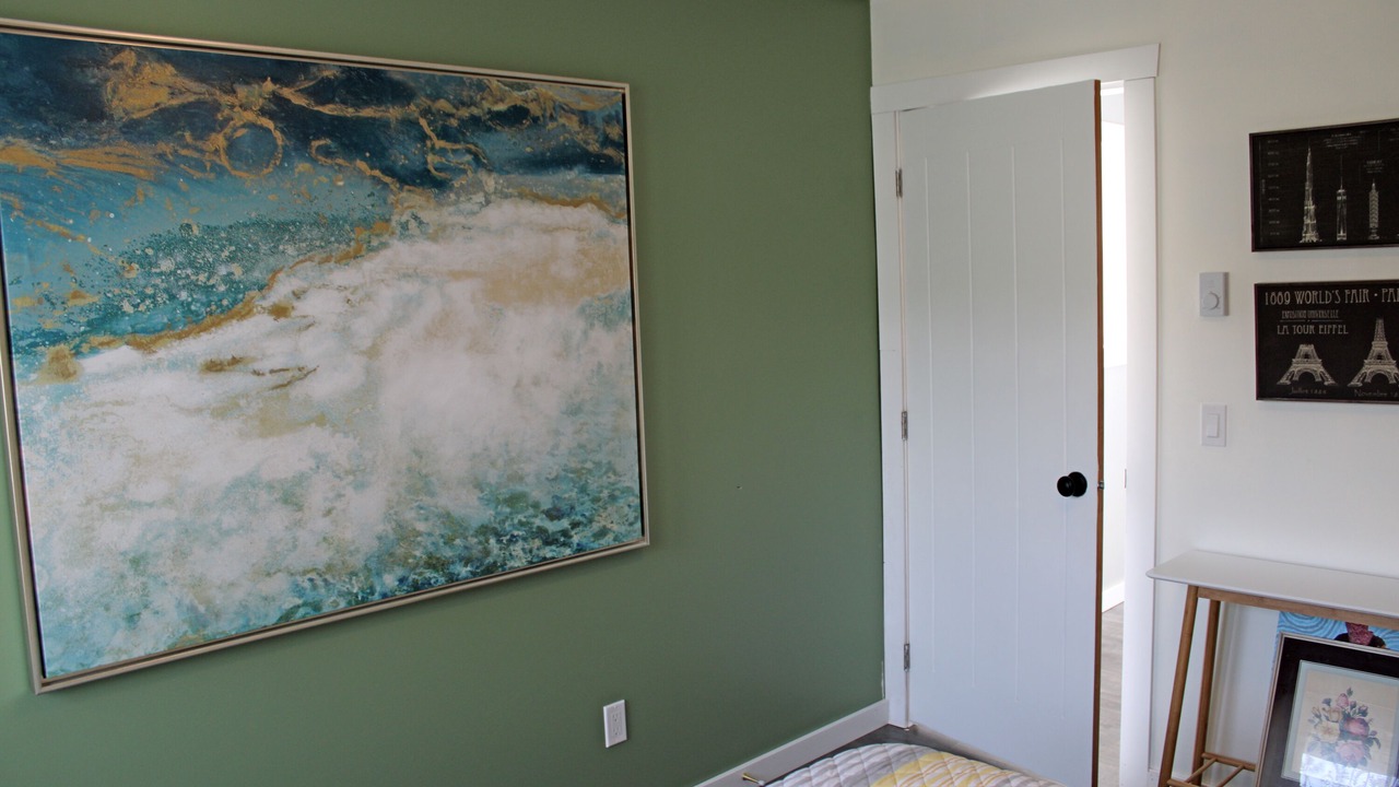 Photo of Bedroom in Pinantan Lake