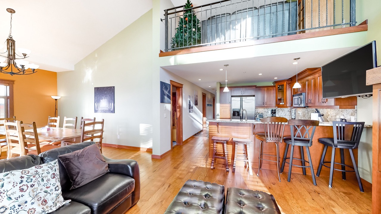 Photo of Livingroom in Snow Pine Estates