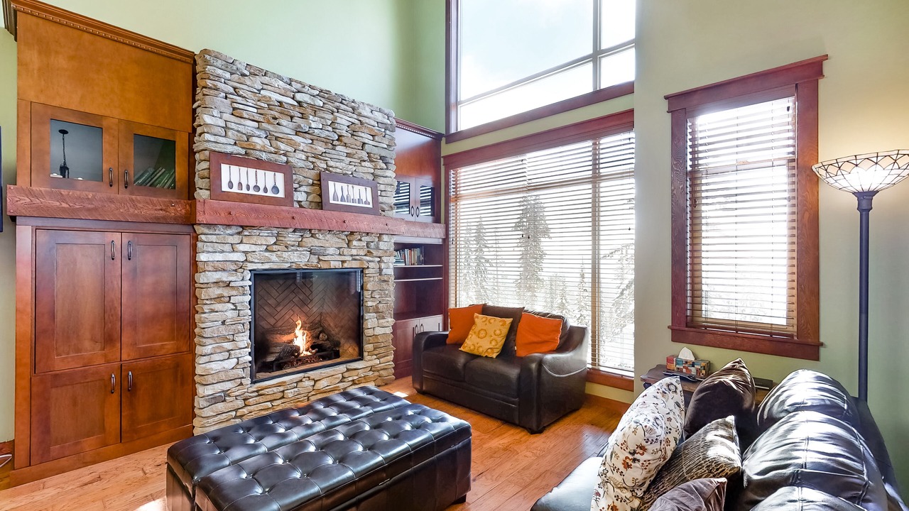 Photo of Livingroom in Snow Pine Estates