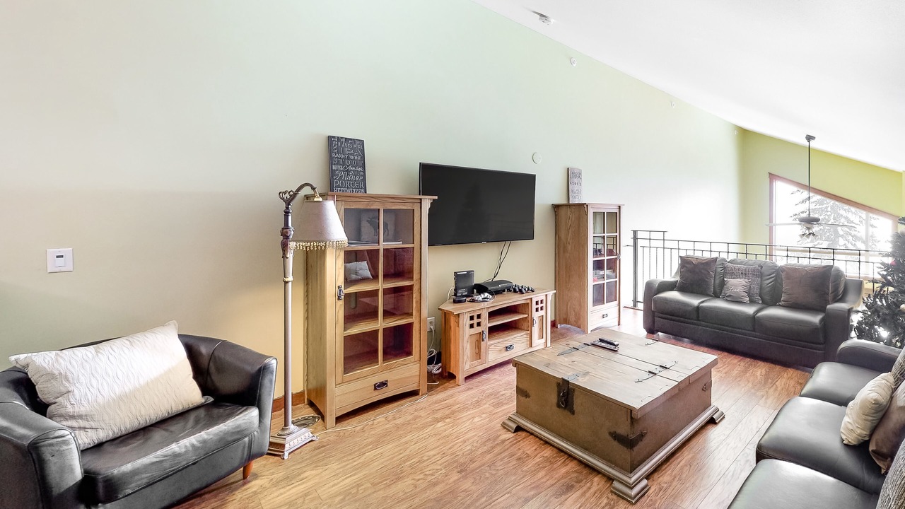 Photo of Livingroom in Snow Pine Estates