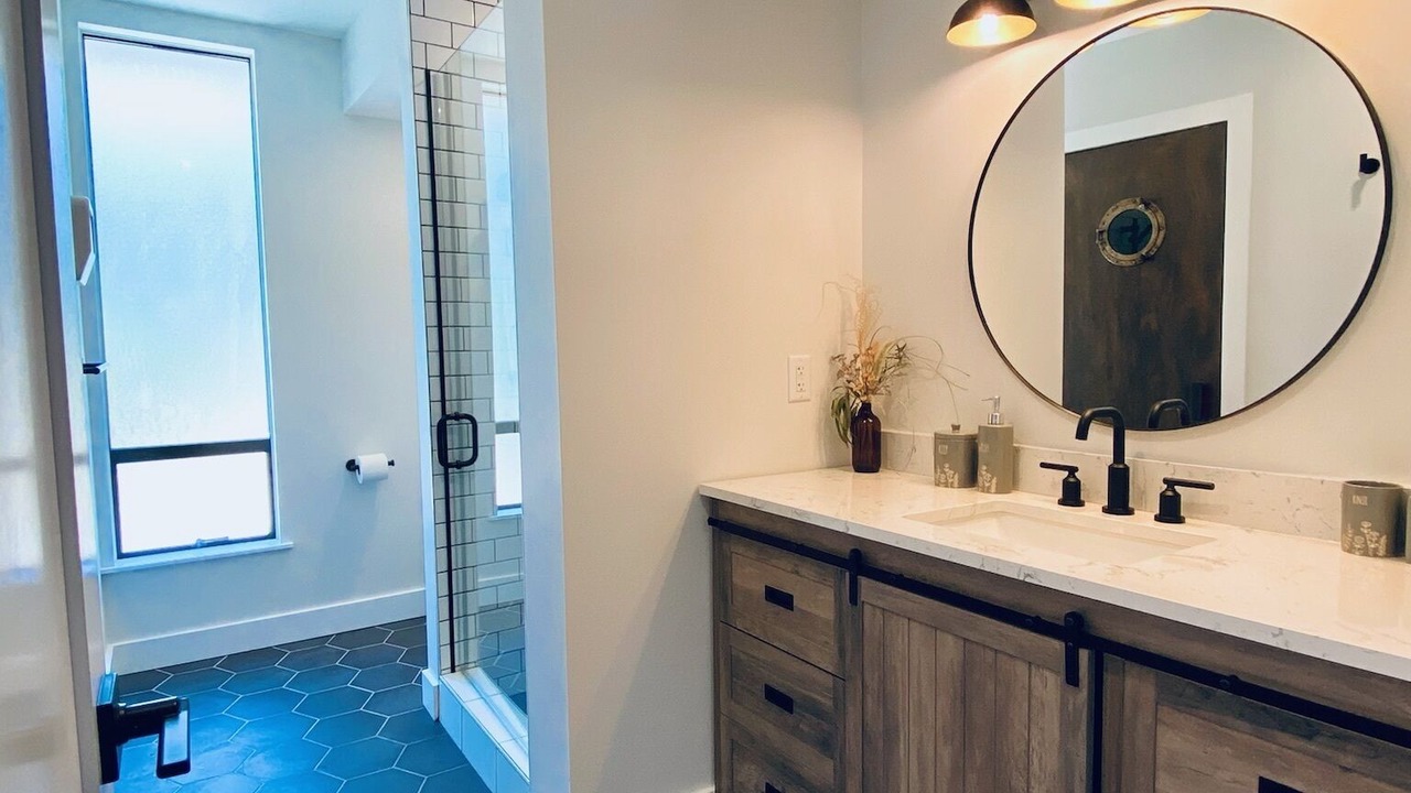 Photo of Bathroom in Sandy Hook