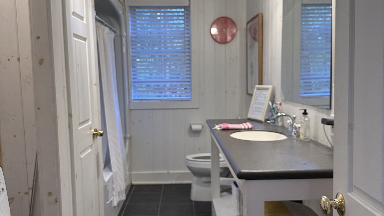 Photo of Bathroom in Muskoka Lakes