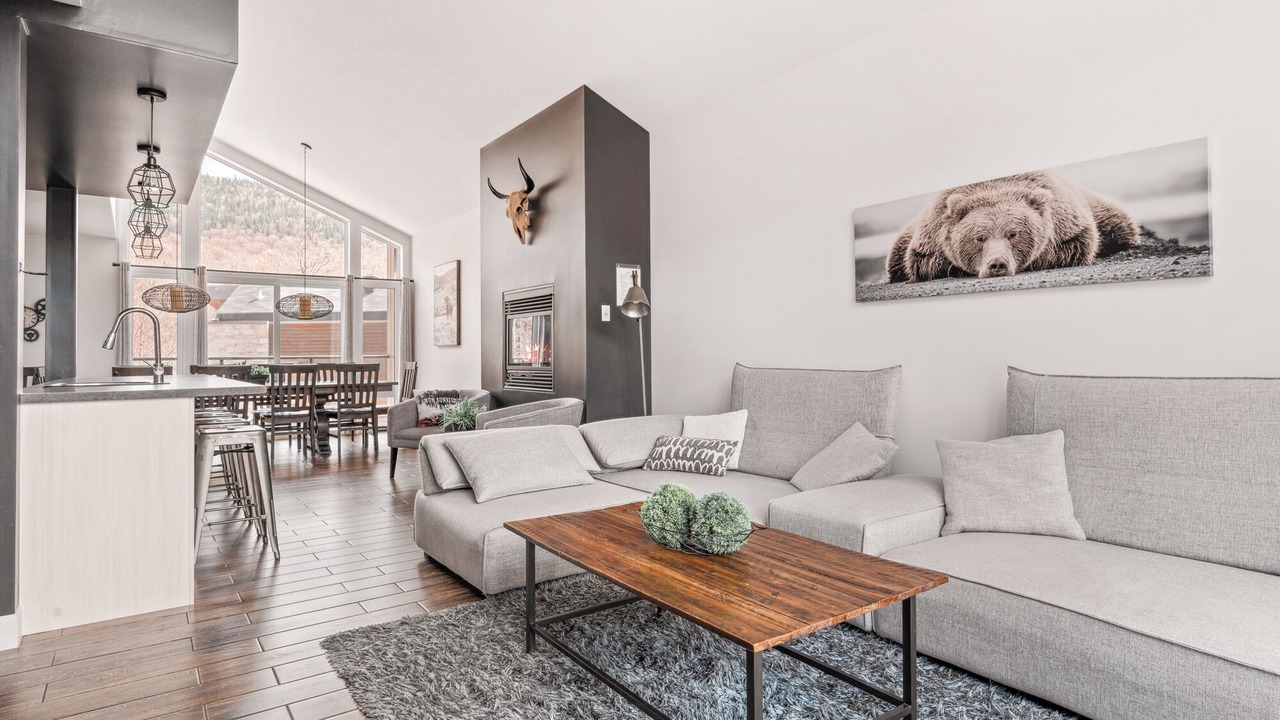 Photo of Livingroom in Stoneham