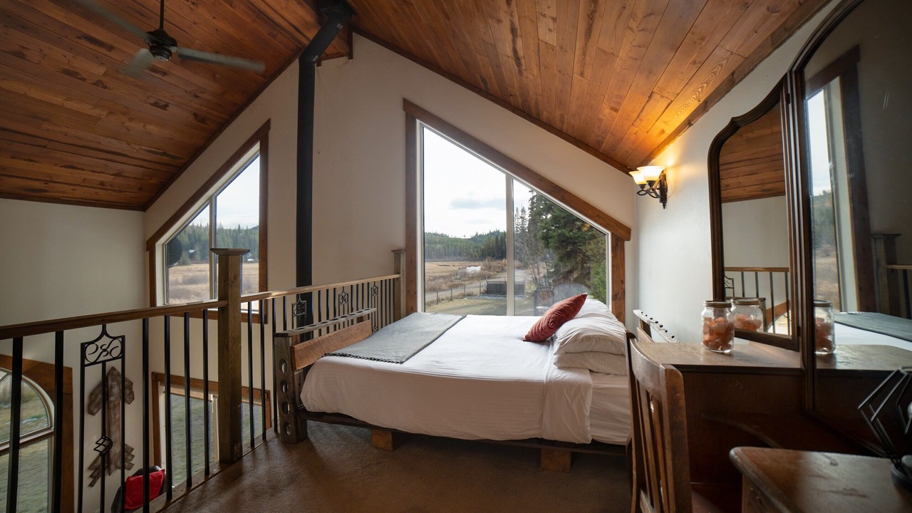 Photo of Bedroom in Shannon Lake