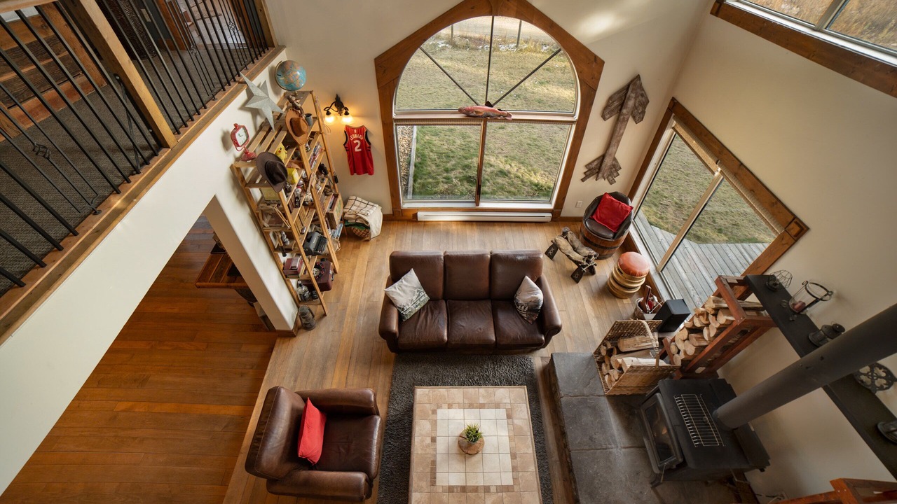 Photo of Livingroom in Shannon Lake