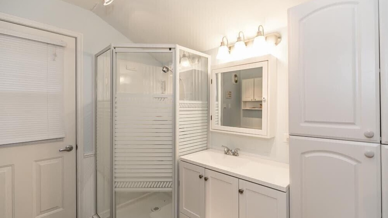 Photo of Bathroom in Muskoka Lakes