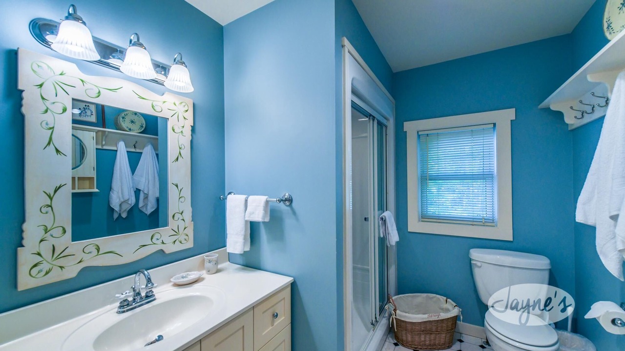 Photo of Bathroom in Muskoka Lakes
