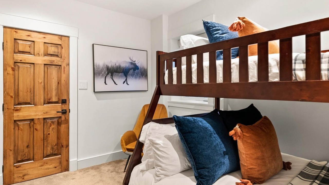 Photo of Bedroom in Whistler Village
