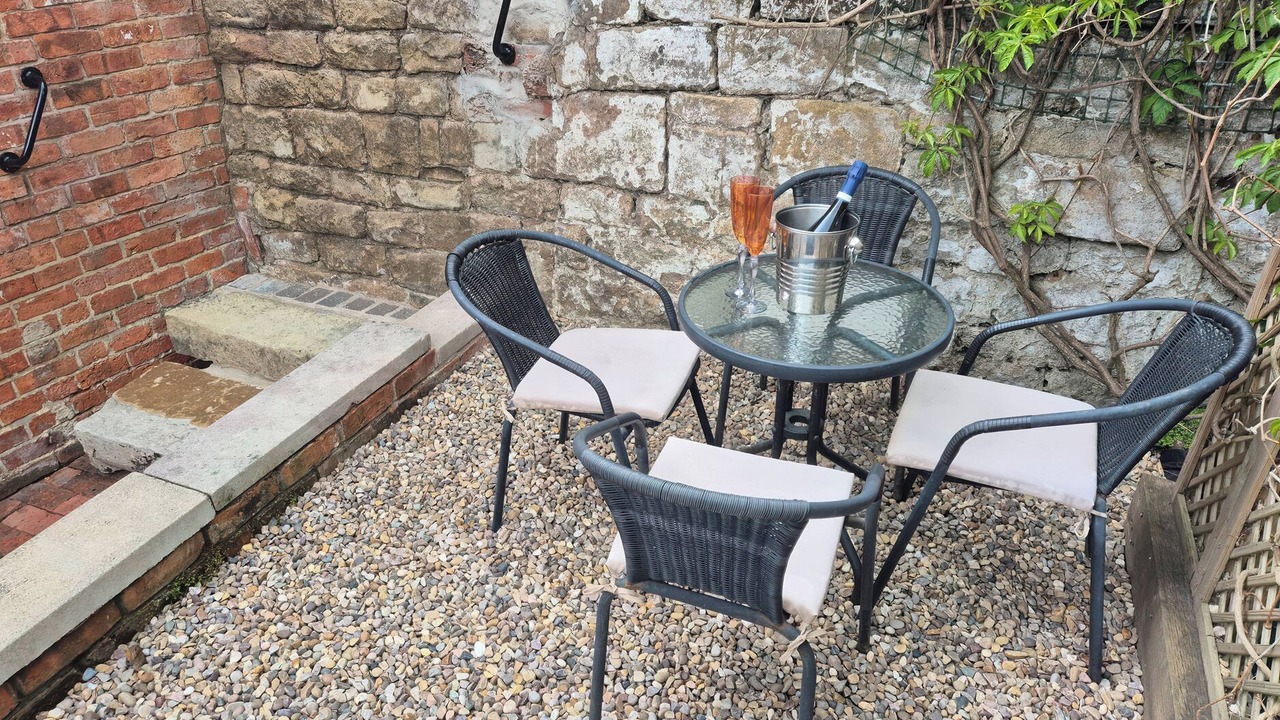 Photo of Outdoor in Duffield