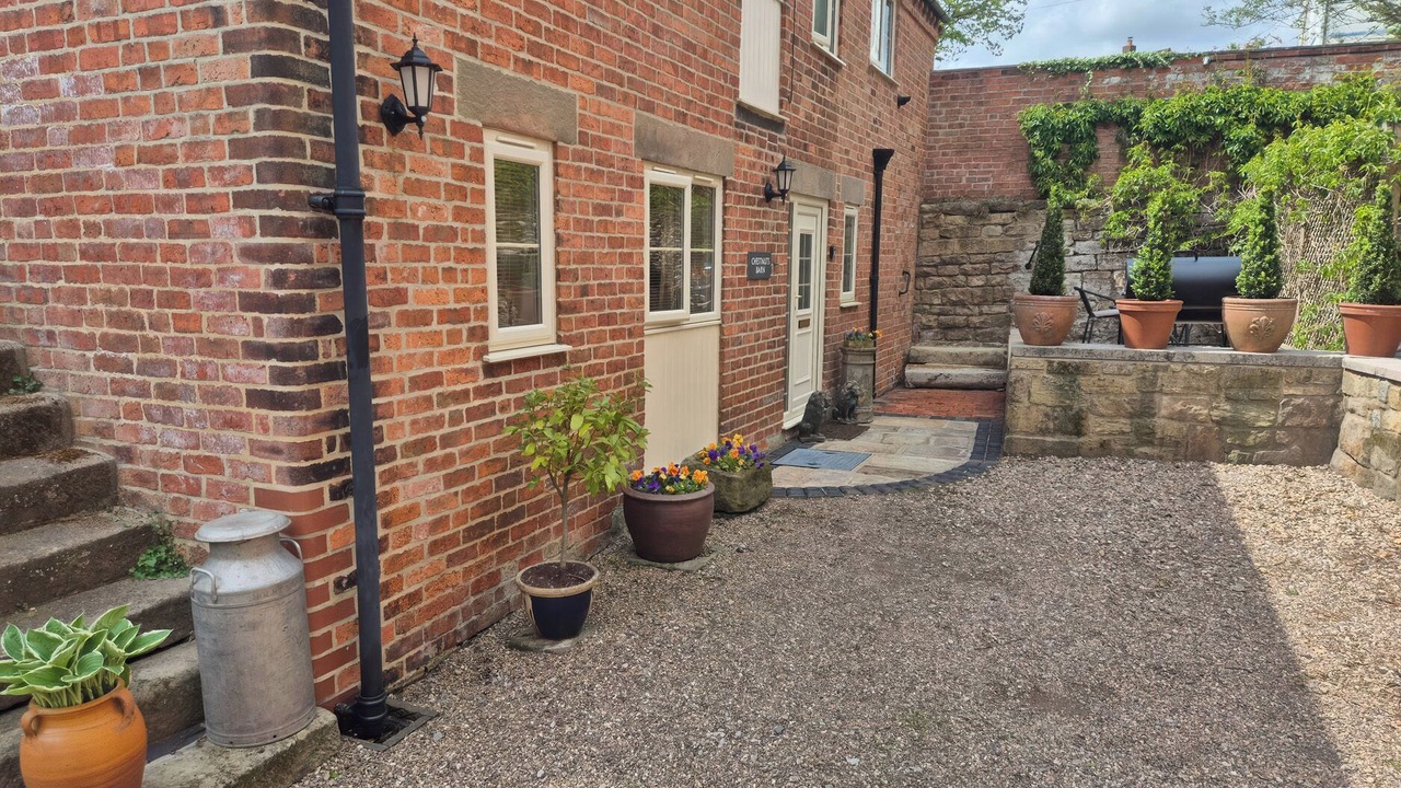 Photo of Outdoor in Duffield