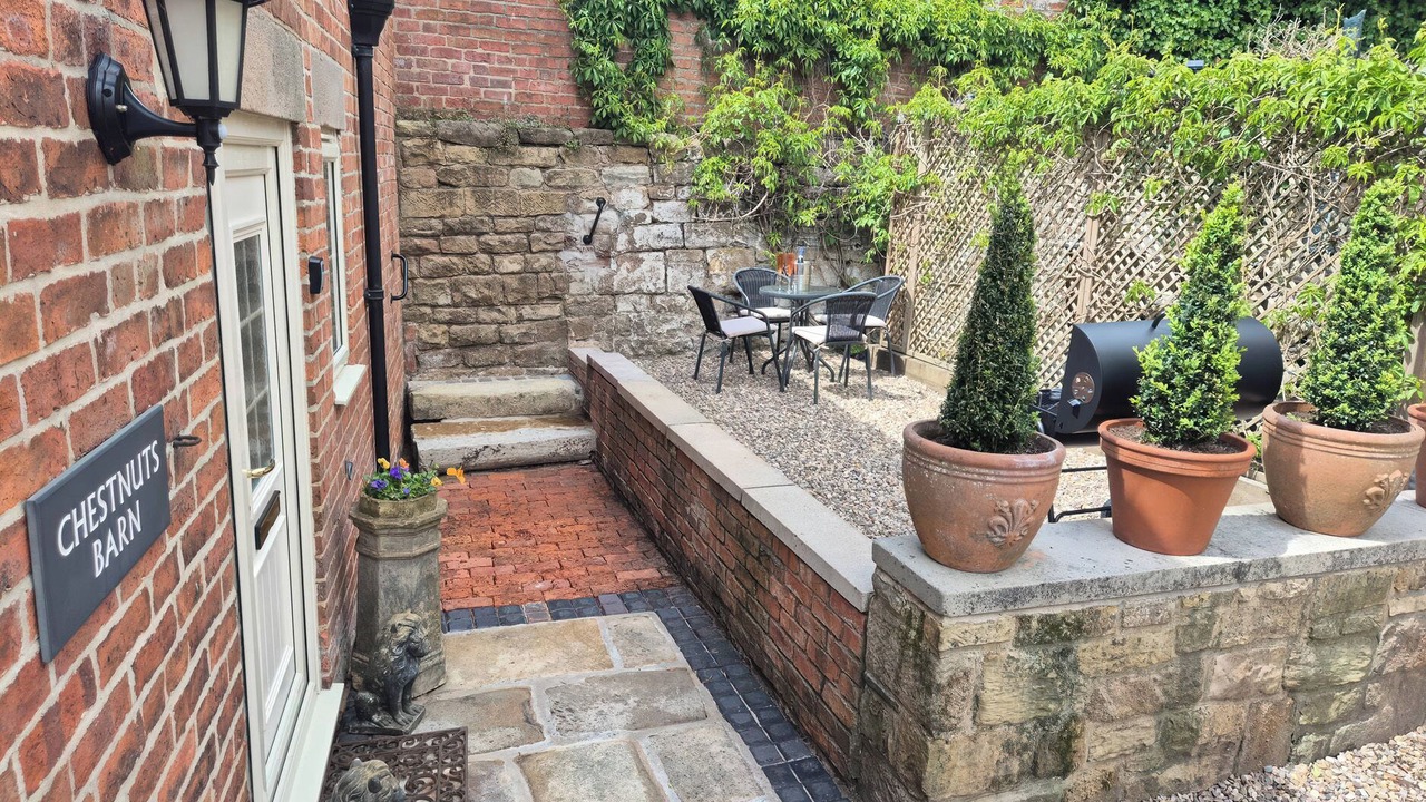 Photo of Outdoor in Duffield
