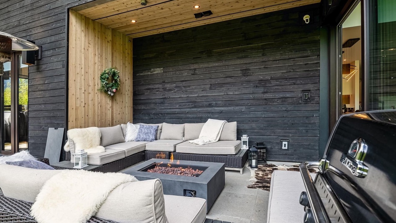 Photo of Livingroom in Whistler