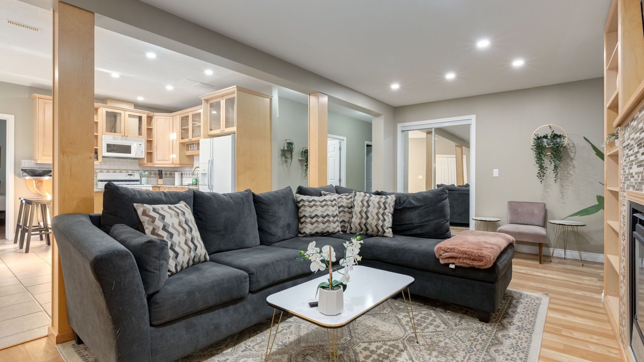 Photo of Livingroom in De Winton