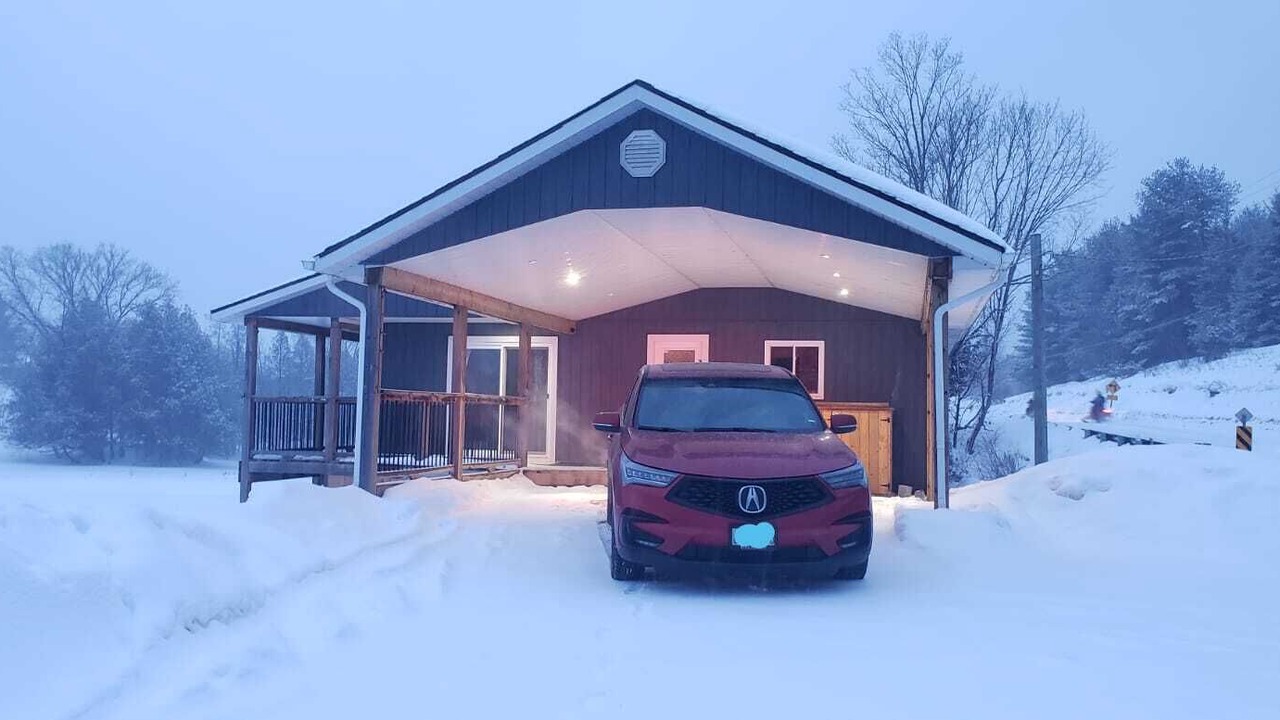 Photo of Outdoor in Gilmour