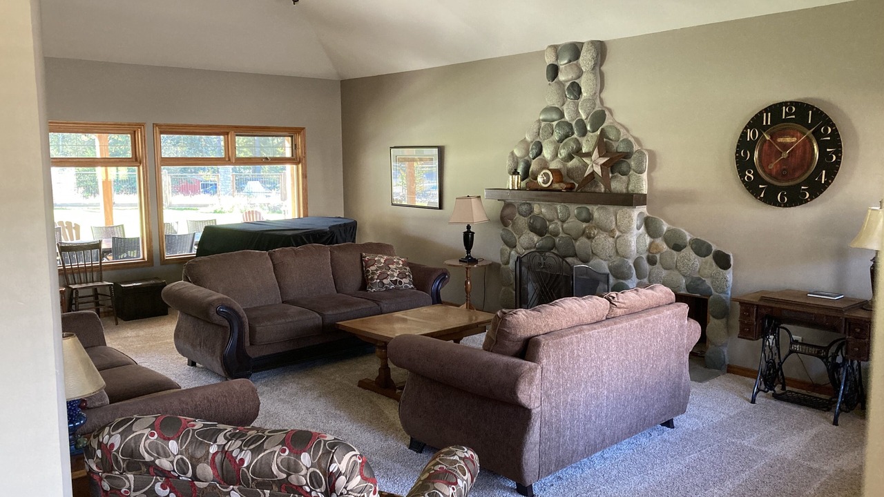 Photo of Livingroom in Maple Ridge