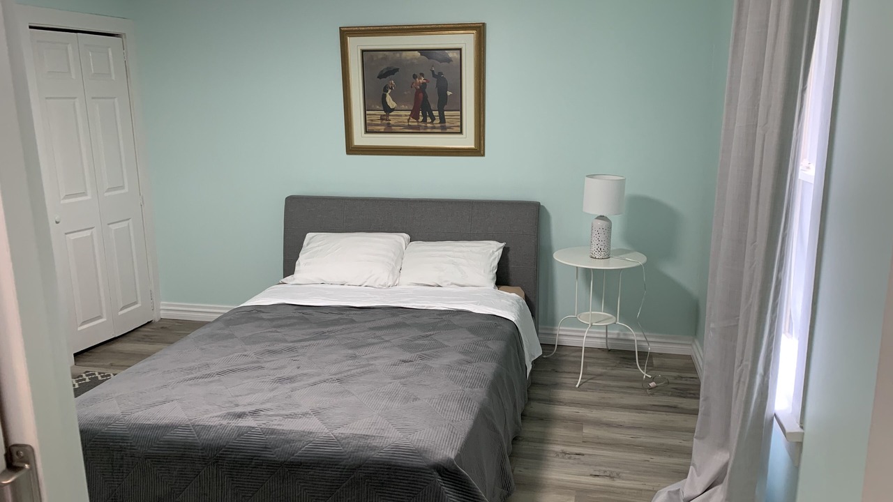Photo of Bedroom in Crystal Beach