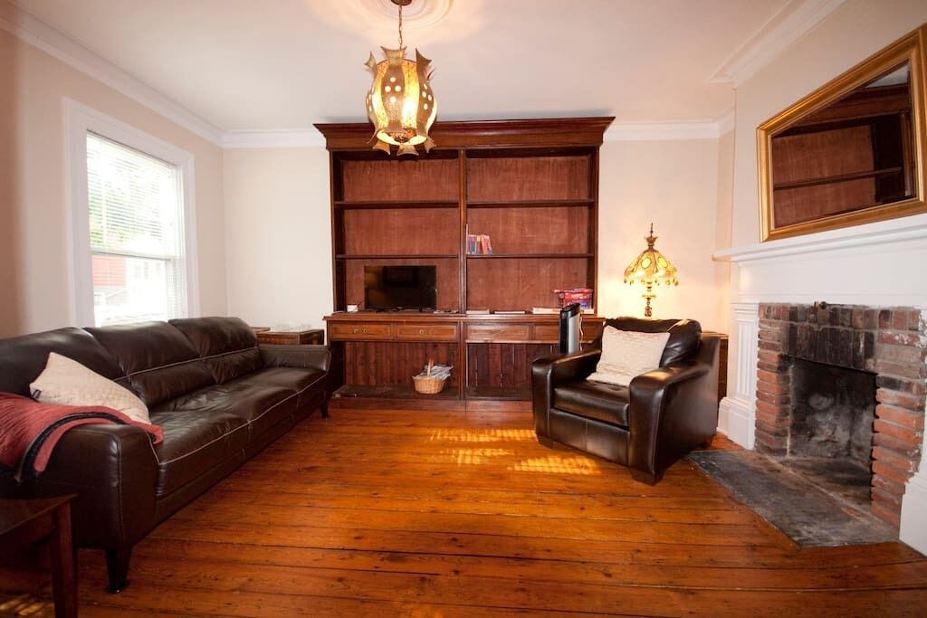 Photo of Livingroom in Downtown Halifax