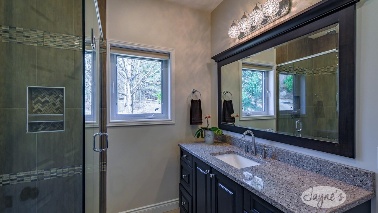 Photo of Bathroom in Castle Glen Estates