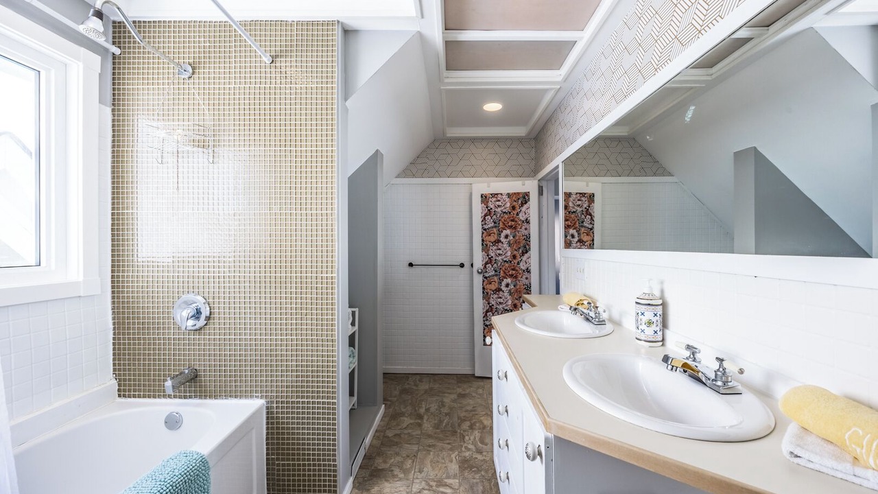 Photo of Bathroom in Kensington